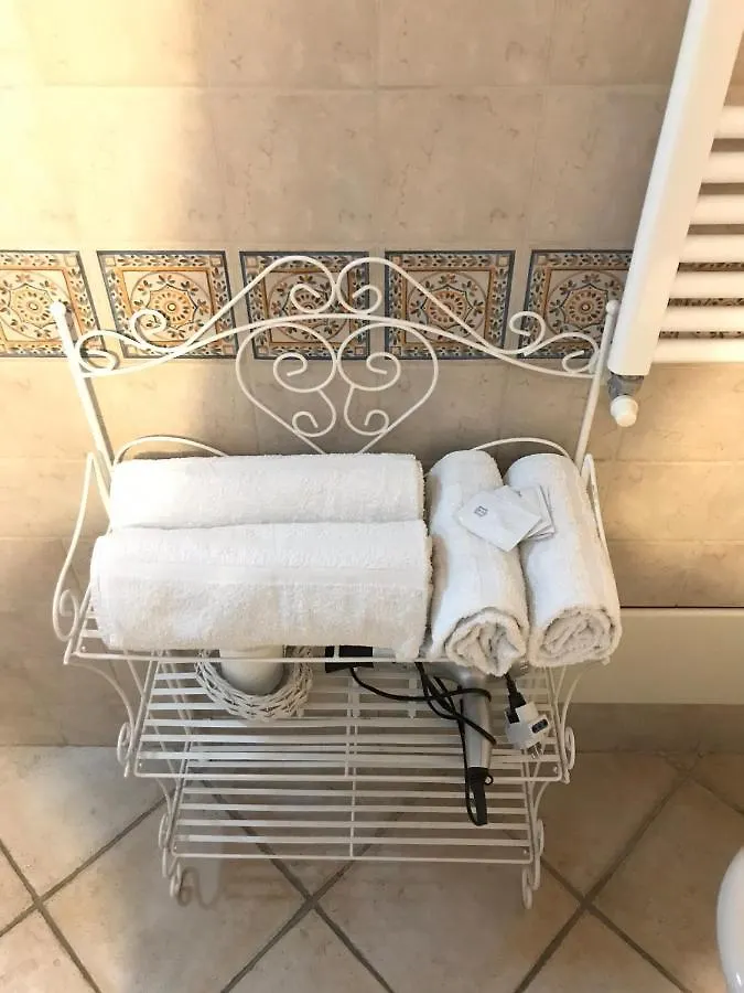Apartment Appartamenti Le Rondini Cagliari Italy